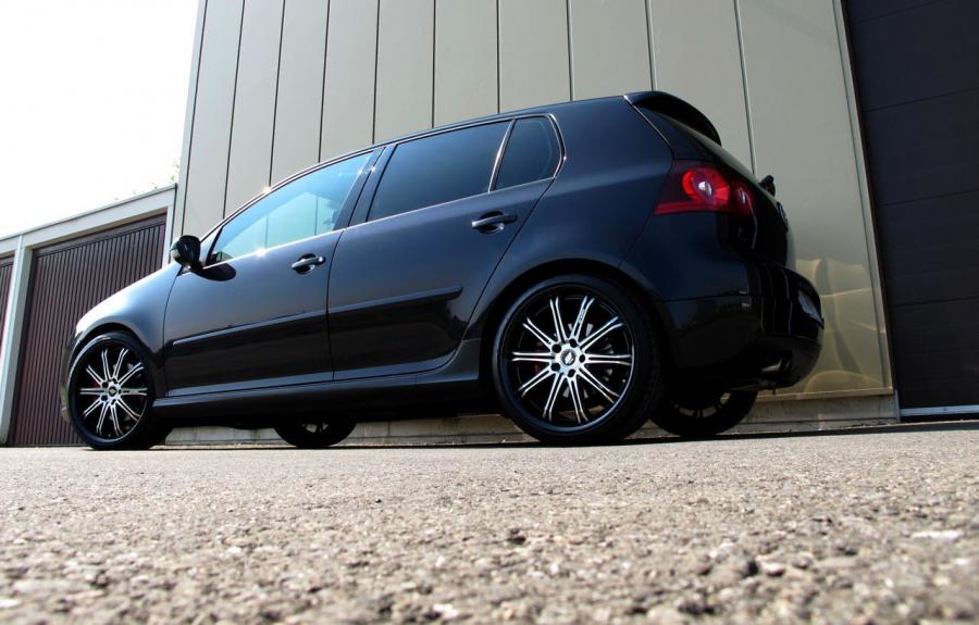  Volkswagen Golf GTi by Aerotechnik Fahrzeugteile AG 2011 года  (фото 3 из 4)